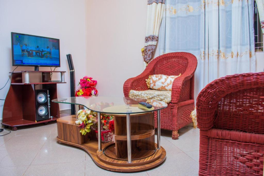 B. EXECUTIVE SUITE (Double)